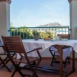 Acquamarina Luxury With Panoramic Marina View アパート