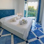 Acquamarina Luxury With Panoramic Marina View オルビア