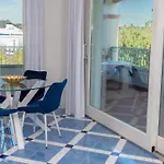 Acquamarina Luxury With Panoramic Marina View アパート